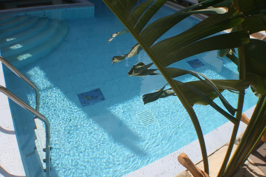 The Bright Star Resort Diani Beach Kültér fotó