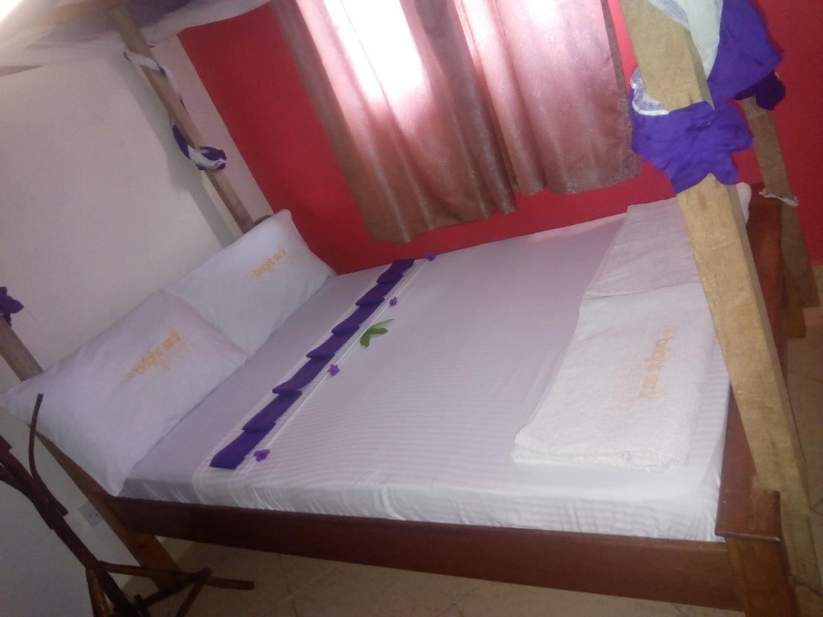 The Bright Star Resort Diani Beach Kültér fotó