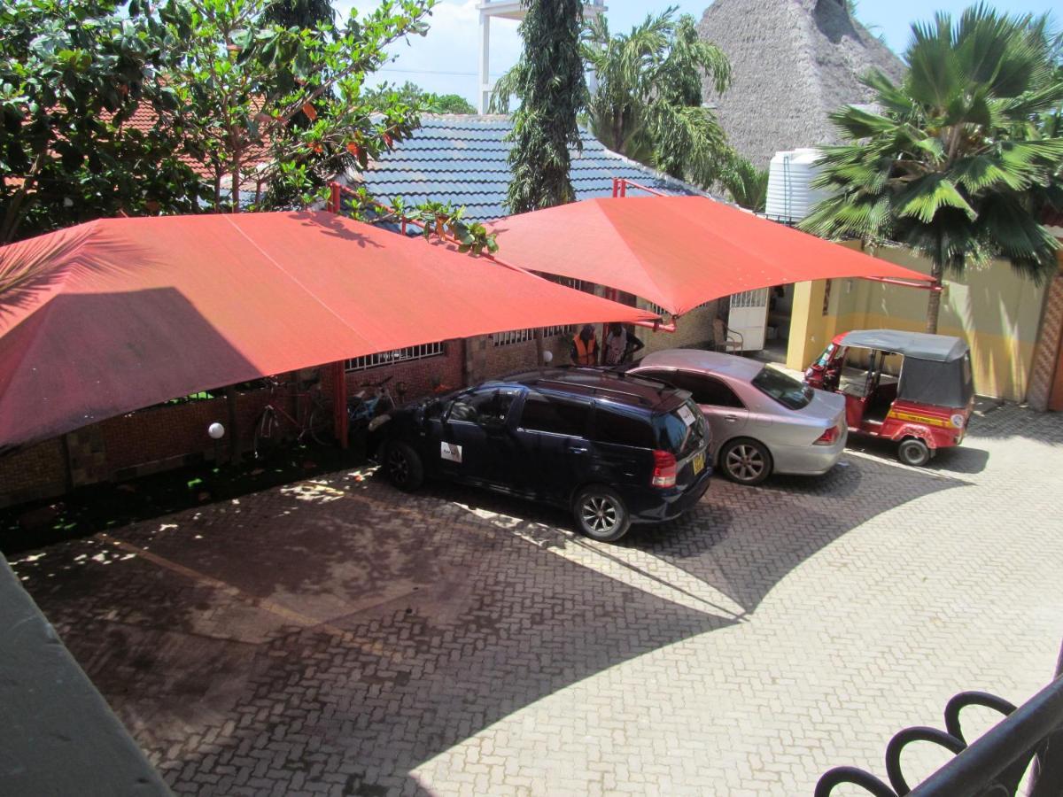 The Bright Star Resort Diani Beach Kültér fotó